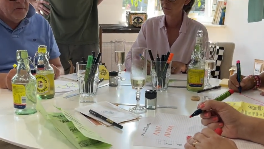 Erfolgreicher Lettering-Workshop im Yamacito Beach Bahnhof 